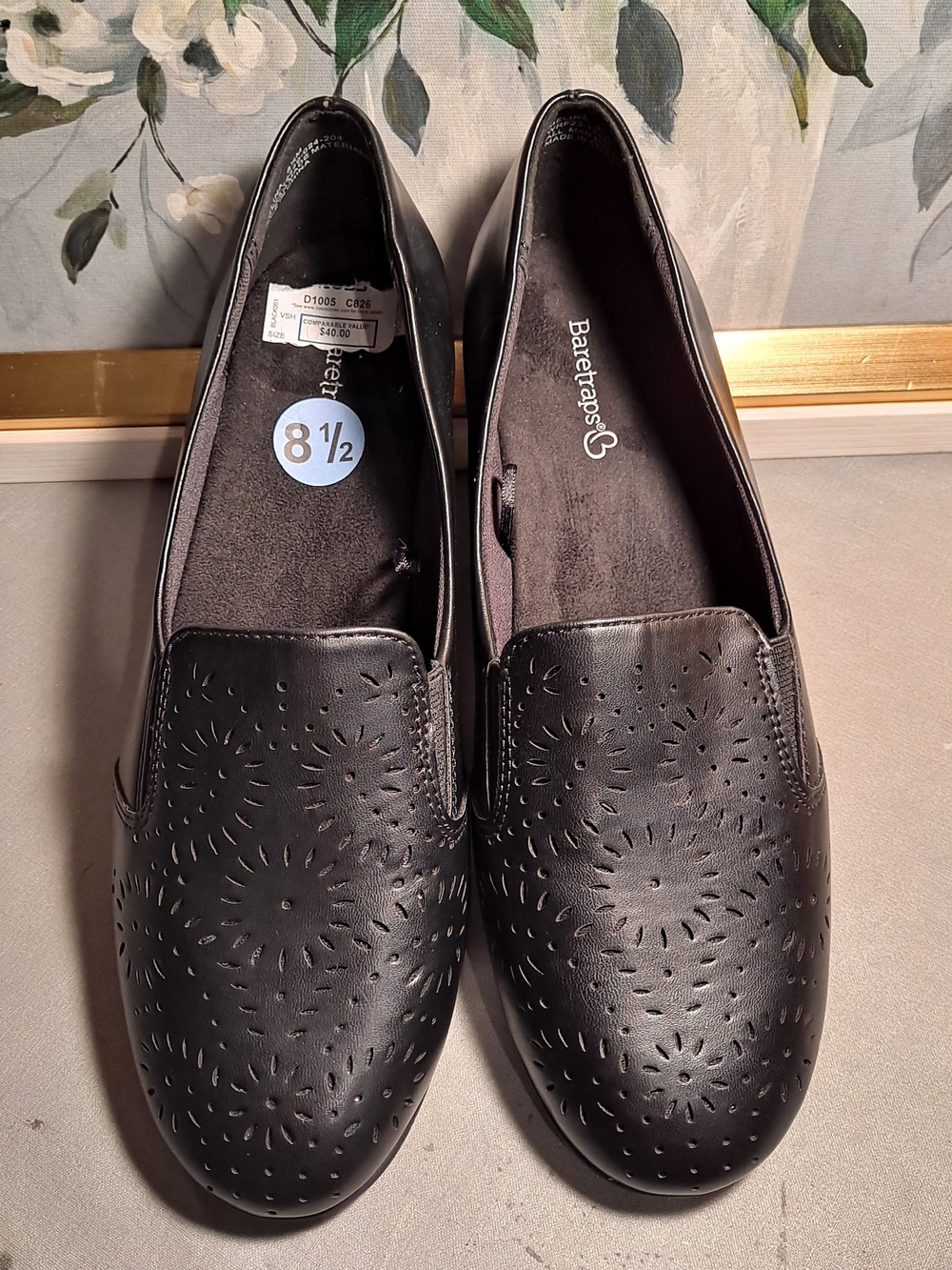 BareTraps Melina 8.5 Black Perforated Slip-On Flats Loafers All Day Comfort NWT